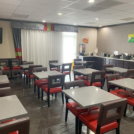 哈迪维尔凯艺套房酒店-萨凡纳北 外观 照片