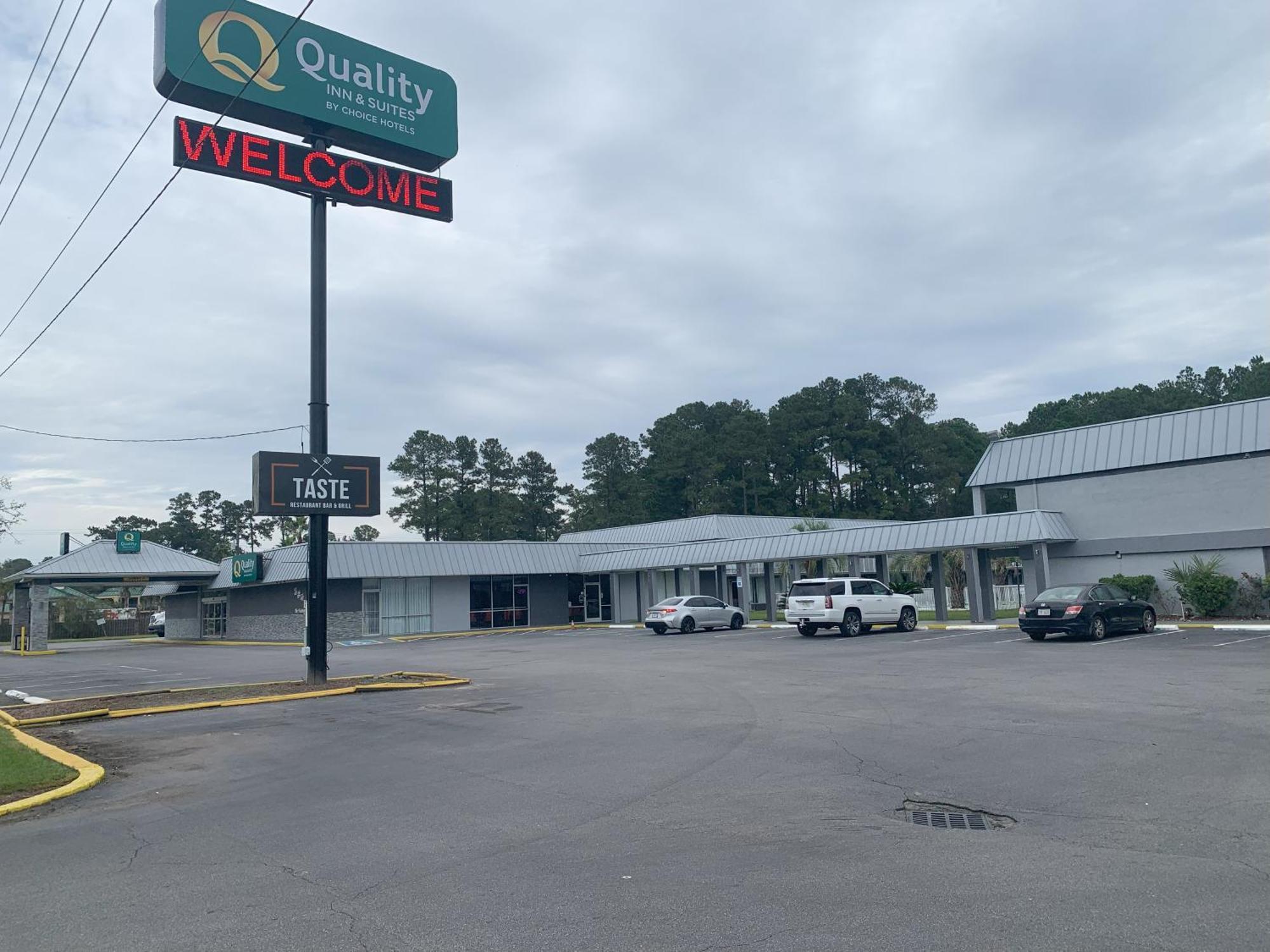 哈迪维尔凯艺套房酒店-萨凡纳北 外观 照片
